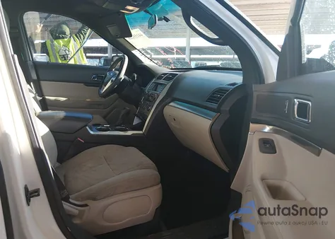 2011 Ford Explorer из США, поврежденный, VIN 1FMHK7B85BGA53842